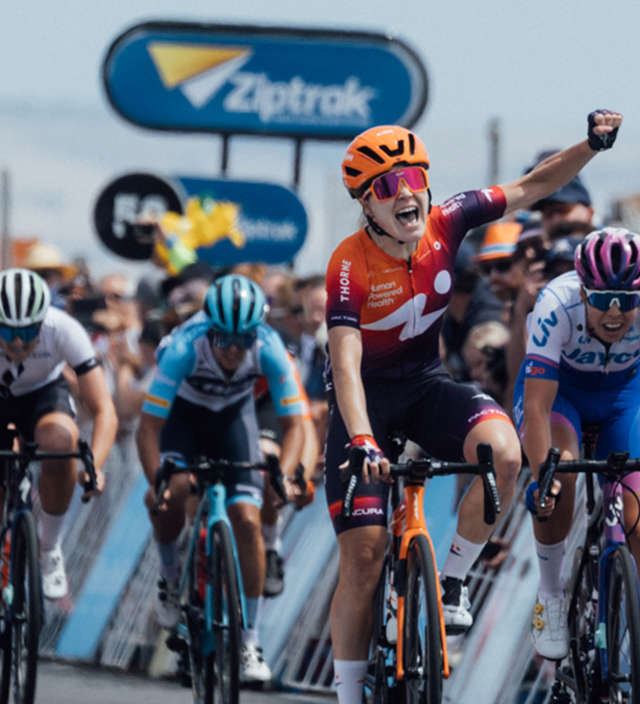 THE WOMEN'S RACE
