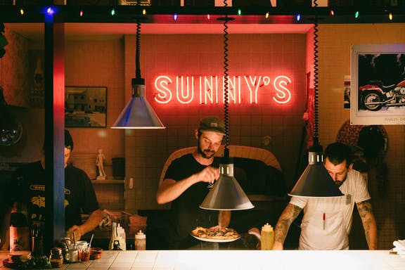 EATING AND DRINKING IN ADELAIDE